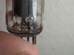 Used Amperex Philips Heerlen ECC88 6DJ8 Vacuum Tube ⊿6F3 Emission Tested 95/93