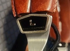 Pioneer SE-L40 Headphones With Case / Please Read