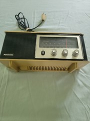 Vintage Panasonic RE-6283 AM FM Table Radio Tan Black MCM Retro 1970s WORKS