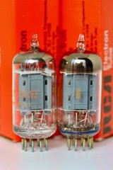 NOS RCA USA 12AU7A ECC82 MATCHED PAIR LONG-PLATE PLATINUM QUALITY TEST 2 TUBES