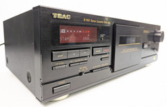 Vtg TEAC R-560 Cassette Tape Deck Player
