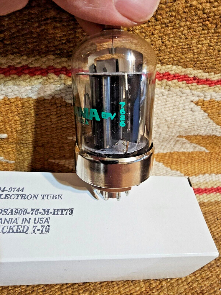 1976 SYLVANIA ELECTRON VACUUM RADIO TUBE DSA900-76-M-HT79 6146B NEW OLD STOCK