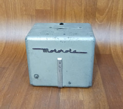 Vintage 1941 Motorola Model 351 Universal Auto Car AM Radio Automobile