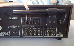 Vintage Marantz Model 2220B Stereo Receiver with Owner’s Manual in Exc Condition