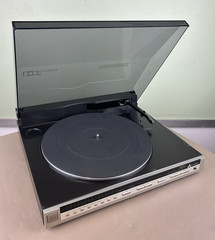 MITSUBISHI LT-5 TURNTABLE
