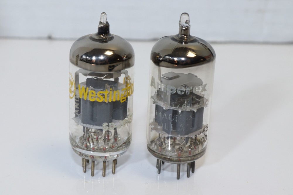 PAIR – AMPEREX WESTINGHOUSE – ECC88 / 6DJ8 – VACUUM TUBE – 104%-91% & 96%-92%