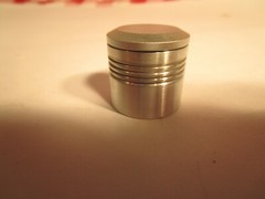 TEAC X-300 ROLLER GUIDE ASSEMBLY WITH WASHER AND CAP NEAR EXCELLENT