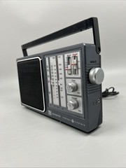 Vintage GE 7-2945A 4 Band AM FM TV Sound Weather Radio Tested – Excellent