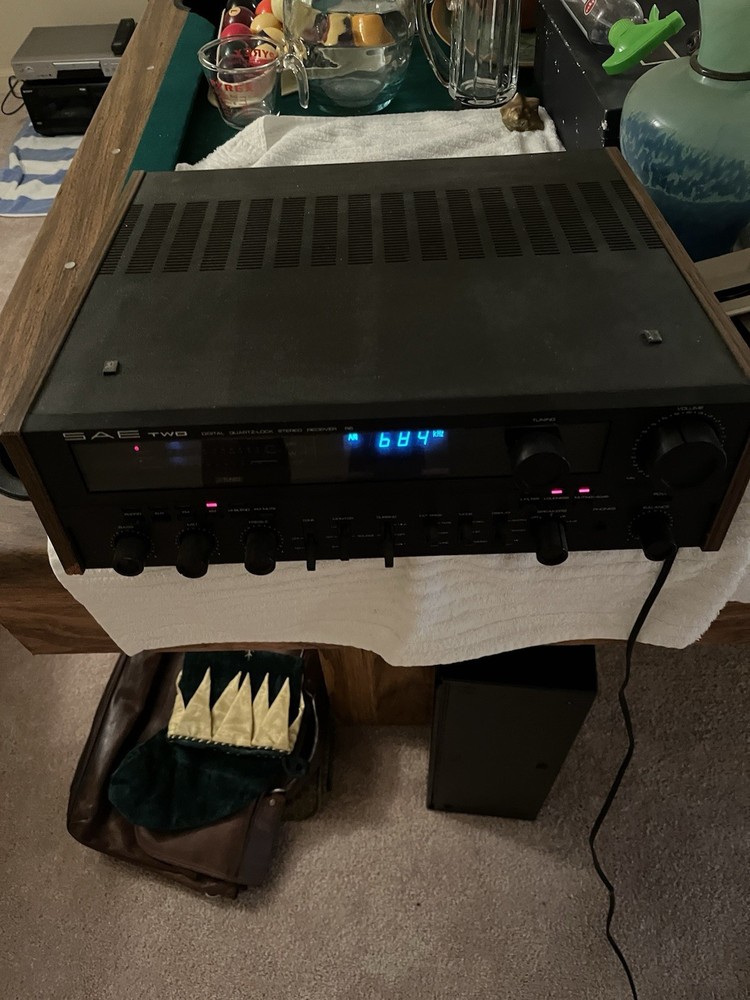 SAE TWO Digital Quartz-Locked Stereo Receiver – Model/MPN TWO
