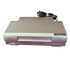 Vtg Emerson EWV403 VCR 4 Head Player 19 Micron Digital Tracking Parts or Repair