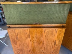 For Sale: Matched Pair of 1986 Klipschorn AK-2 Speakers