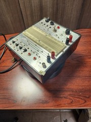 Vintage El Instruments DIGI DESIGNER, TTL Digital Breadboard Trainer