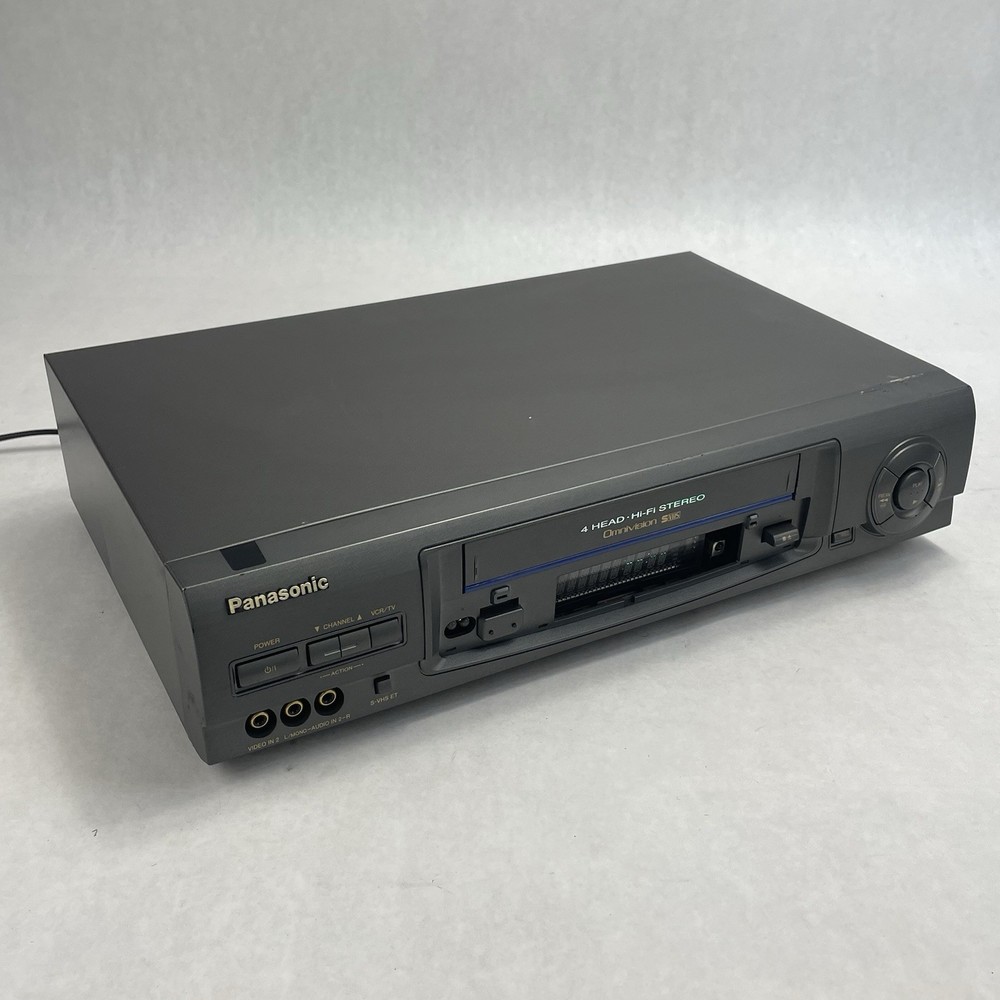 Panasonic Blue Line PV-VS4820 Omnivision Missing Faceplate Tested Working
