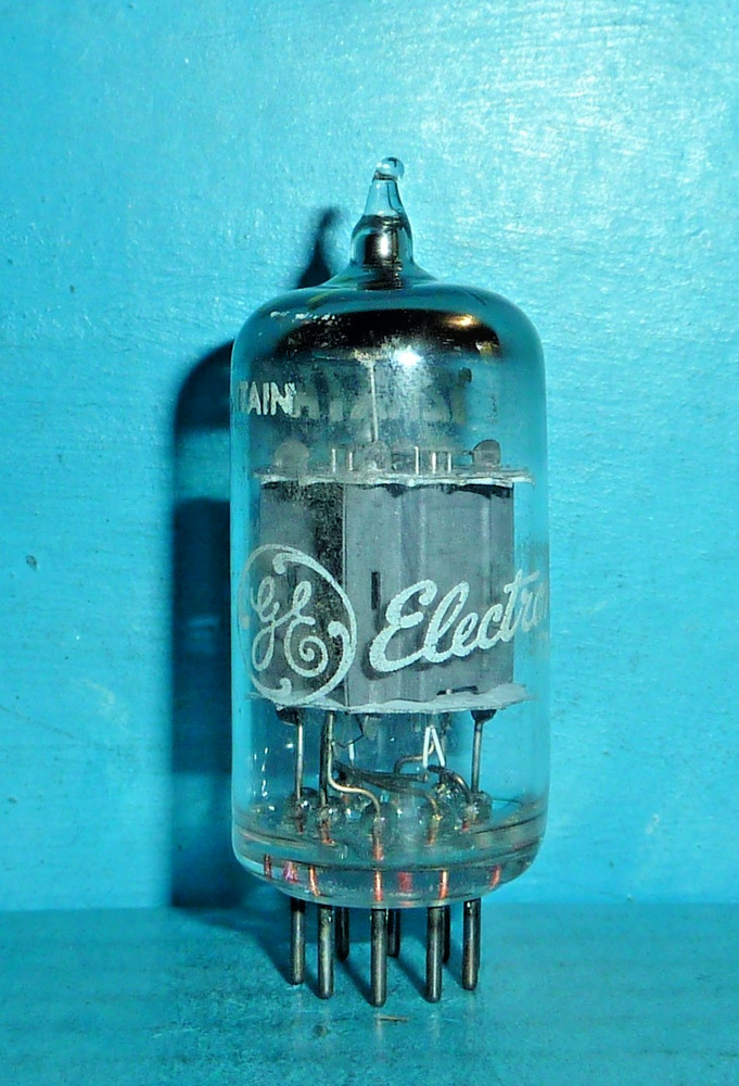 GE General Electric ECC83 12AX7A 7025 Tube Halo Getter Tested