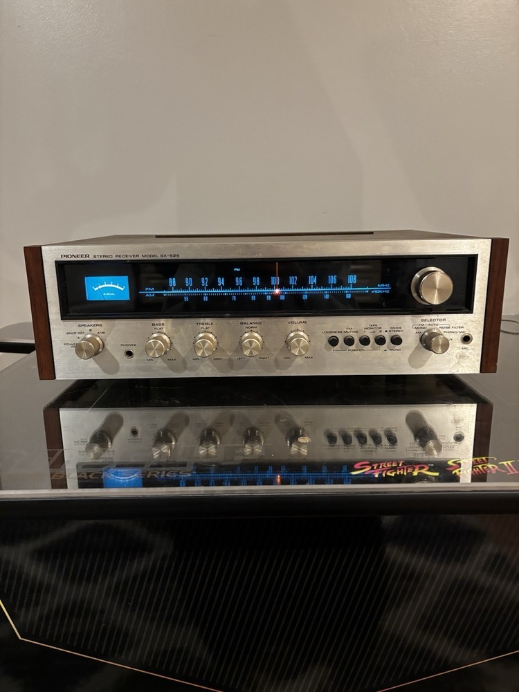 Pioneer SX-525 Stereo Receiver Silver Face Analog AM/FM Tuner Classic Audio