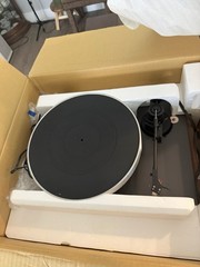 RARE Kyocera PL-601 Semi Automatic Turntable. This could Be NOS!