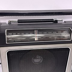 Vintage GE Superadio 7-2880B AM/FM Long Range Radio Made Hong Kong Works