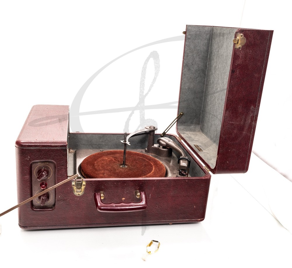Original 1950 WEBSTER-CHICAGO Model 100-621 RECORD PLAYER turns on as-is parts