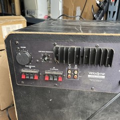 Velodyne Servo F-1500-B 15 inch Powered Subwoofer Power On – Driver Moving