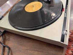 Clean Vintage 1983 Technics SL-Q200 Direct Drive Automatic Turntable New Stylus