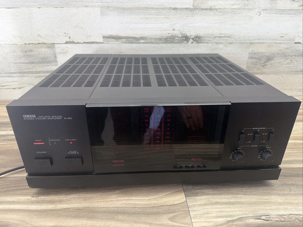 Yamaha M60 Stereo Amplifier – 160 Watts Per CH TESTED GREAT