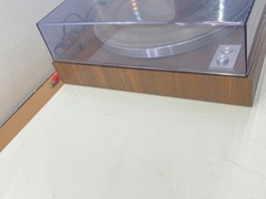 Yamaha YP-B4 Automatic Belt Drive Turntable Record Player FOR PARTS/REPAIR