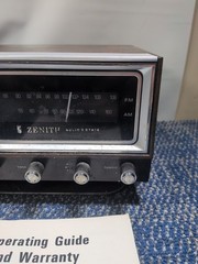 Vintage Zenith Retro MCM Solid State Circle of Sound AM FM Alarm Clock Radio