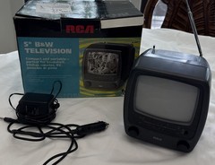 Vintage RCA 5” AC/DC Black and White Portable TV