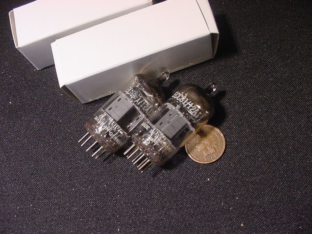 SIEMENS 12AT7 ECC81 TUBE PAIR (Germany strong tested) ***
