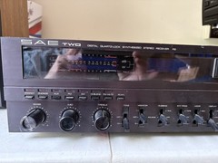 SAE TWO Digital Quartz-Lock Stereo Receiver R9