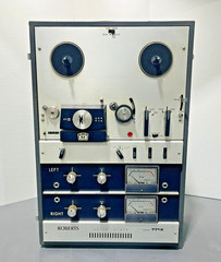Vintage Roberts 771X Reel to Reel Recorder/player *Cut Power Cord* Power Tested
