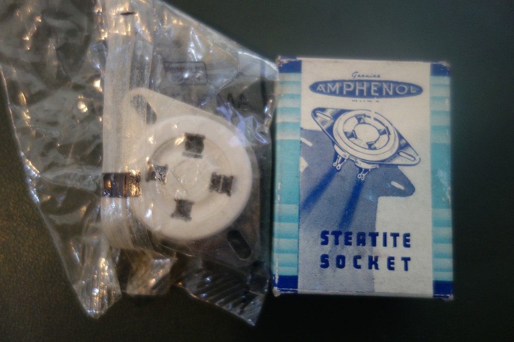 Amphenol USA Made 4 Pin 1 3/4″ Mounting Ceramic Tube Sockets NOS