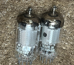 MEGA RARE SIEMENS NOS MATCH PAIR EF806S EF86 6267 Z729 1960S GERMANY TUBES VALVO