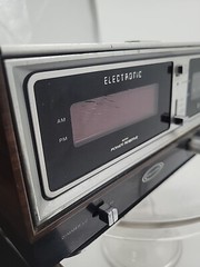 Vintage Zenith Clock Radio Alarm Circle of Sound K472W AM/FM LED Digital WORKING