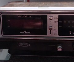 Vintage Zenith Circle of Sound AM/FM Clock Radio (K472W) – Working Radio, 1970s