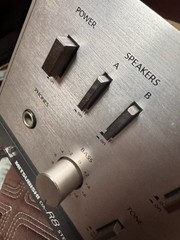 1980 Mitsubishi DA-R8 Stereo Receiver 35watts 8 Ohms Quadraphonic/ Phono Input