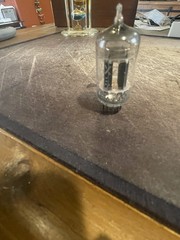 12AX7 / ECC81 / BRAND IS UNKNOWN / TESTED VERY STRONG /