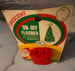 New Vintage Crescent On-Off Flasher Christmas Tree Light Plug 100 Watts