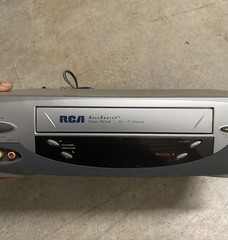 RCA VR651HF AccuSearch 4 Head Hi-Fi Stereo VHS VCR Player Recorder AS-IS