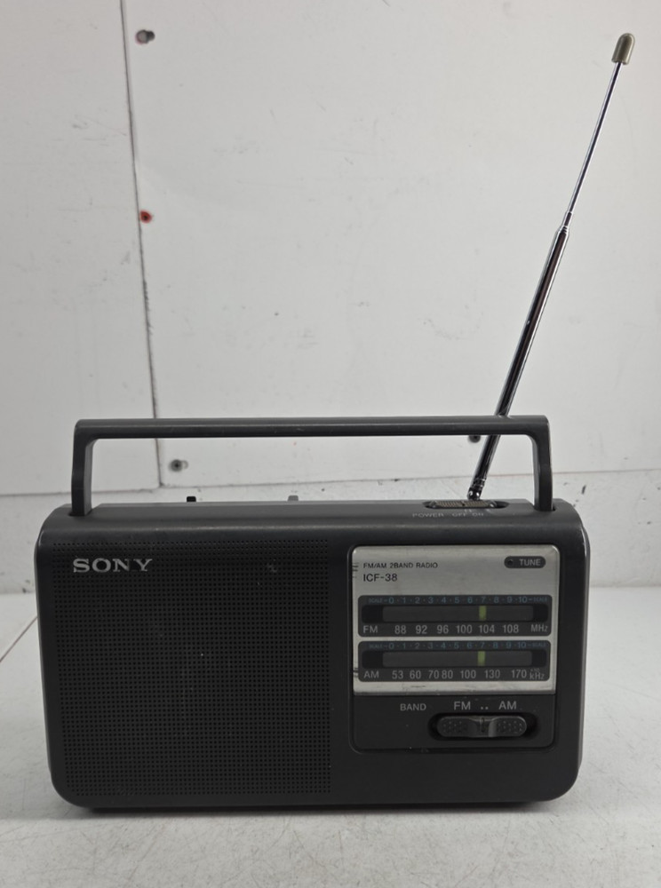 Vintage Sony AM/FM 2 Band Radio ICF-38