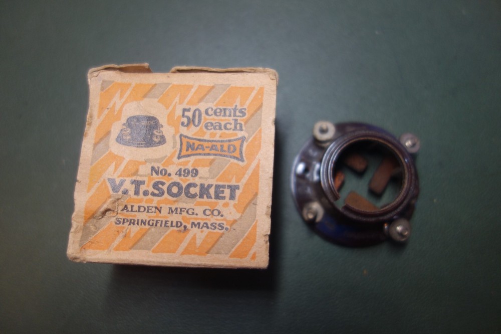 Vintage Na-Ald # 499-4 Pin Vacuum Tube Socket NOS NIB