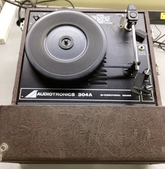 Vintage AudioTronics Model 304A Turntable – Speeds: 16, 33, 45, 78