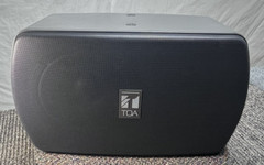 TOA F-305GM BASS REFLEX 3-WAY SPEAKER WITH 70/100V 30 WATT TRANSFORMER DARK GRAY
