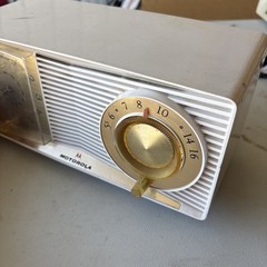 Vintage Motorola C17P MCM Bakelite for Parts or Repair Radio Clock No Cord