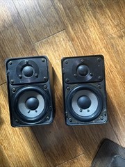 Realistic Minumus 7 Indoor Outdoor Bookshelf Speakers Model 40-2030C With Wires.