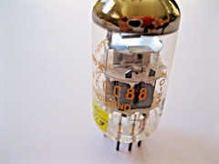 AMPEREX 6DJ8/ECC88 VACUUM TUBE GRAY PLATE MADE IN HOLLAND TV-7 TESTED NEW.