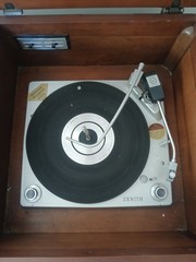 Vintage Zenith TV Radio Record Player Cabinet Built in Speakers