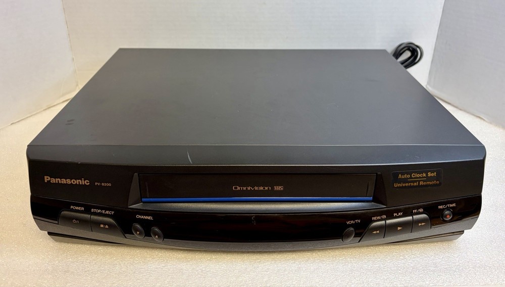 Panasonic PV-8200 Omnivision VCR Blue Line VHS Player. Tested. NO REMOTE.