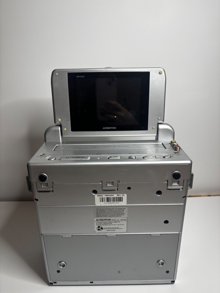 Audiovox VBP2000 5” LCD Monitor Portable VCR VHS Player w/ Bag (UNTESTED)