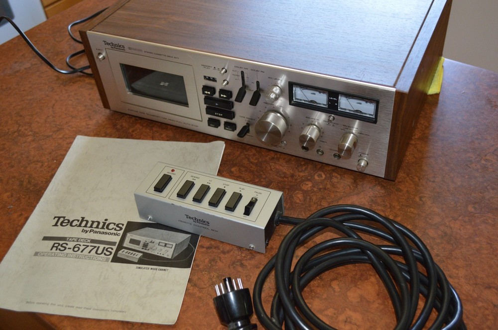 Technics RS-677US 4-Track 2 Channel Cassette Deck w/RP-9677 Remote & Manual